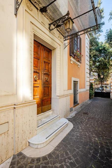 Apartment Lovely Loft Torlonia In Center Town Rome